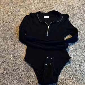 SO Black Ribbed Long-Sleeve Zip Front Bodysuit